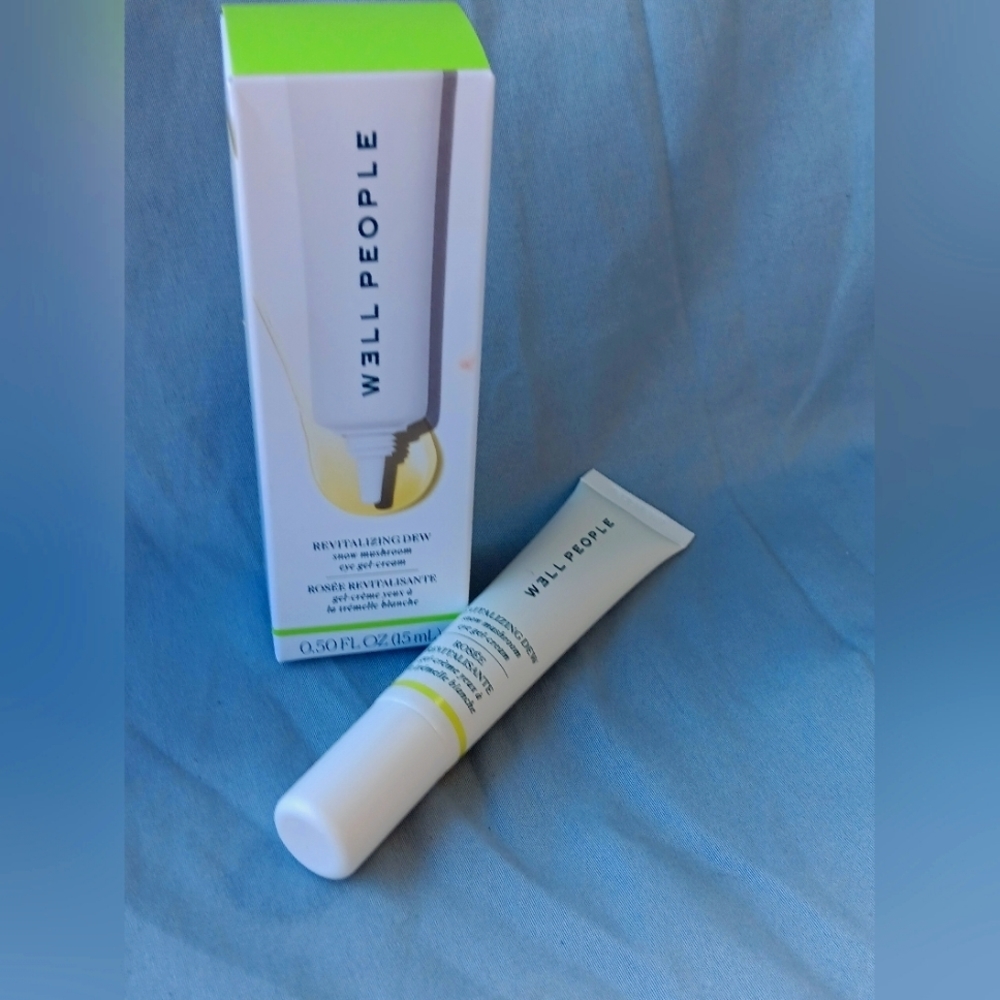 Well People Revitalizing Dew Eye Cream